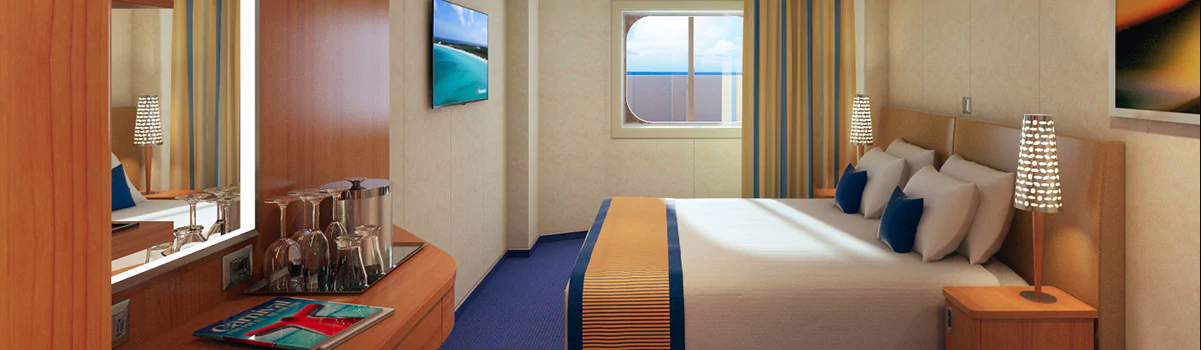 Interior Picture Window Walkway view.png